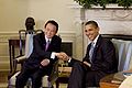 Presidentti Barack Obama Japanin presidentin Taro Ason kanssa Valkoisessa talossa vuonna 2009