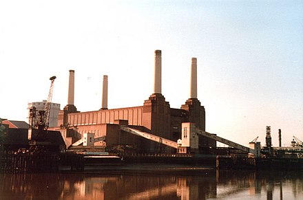 The station in November 1986, three years after ceasing to generate electricity