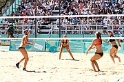 Deutsch: Beachvolleyball bei den Olympischen Jugendspielen 2018; Tag 9, 15. Oktober 2018; Mädchen, Viertelfinale: USA-Spanien 2–1 (21–19/17–21/15–9) English: Beach volleyball at the 2018 Summer Youth Olympics at 15 October 2018 – Girls Quarterfinals: USA-Spain 2–1 (21–19/17–21/15–9)