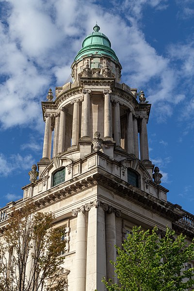 File:Belfast City Hall (44009492830).jpg