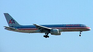 Boeing 757-200 (American Airlines) 092.jpg