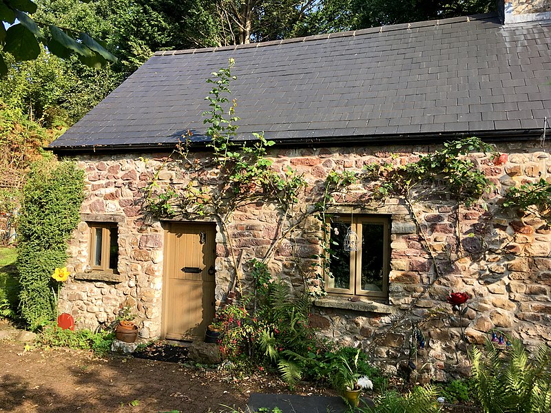 File:Bridge Cottage, Llanishen, September 2020 08.jpg