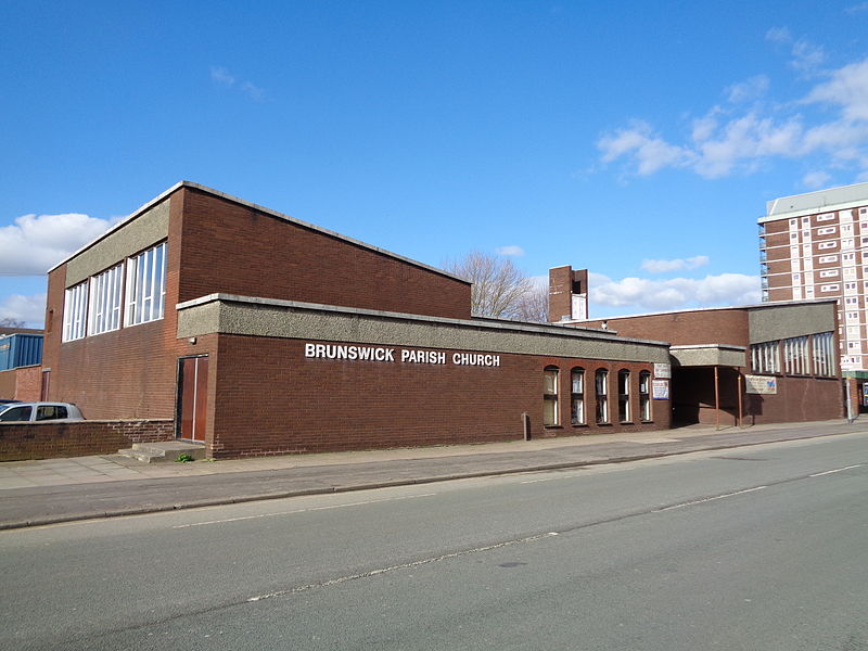 File:Brunswick Parish Church, Manchester.jpg