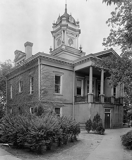 Burke County Courthouse (North Carolina).jpg