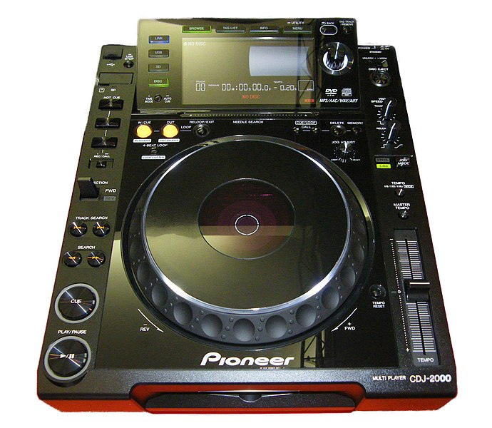 File:CDJ 2000-edit.jpg