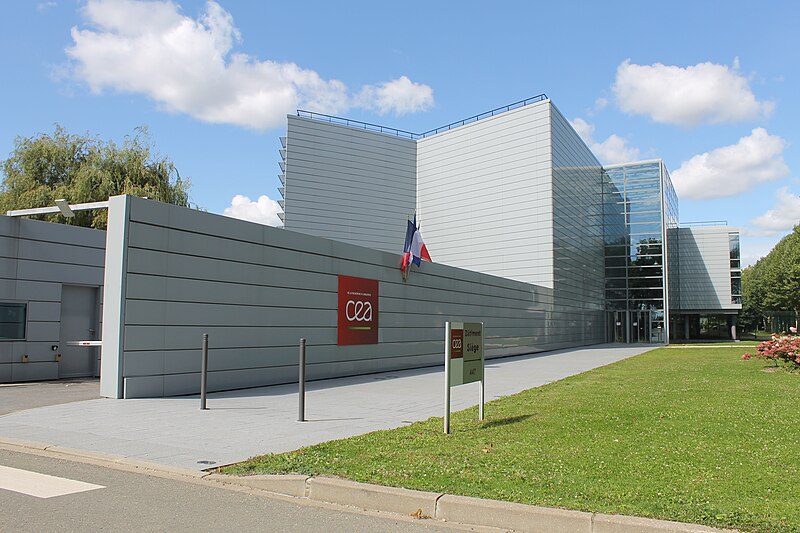 File:CEA Saclay.JPG