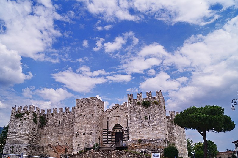 File:Castello dell'Imperatore, Prato, Toscana, Italia 01.jpg