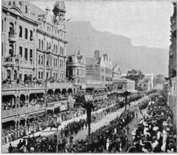 Funeral procession of Rhodes in Adderley Street, Cape Town, on 3 April 1902 Cecil Rhodes Funeral.png