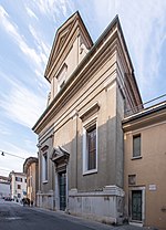 Eglise de Sant'Angela Mérici de façade Brescia.jpg