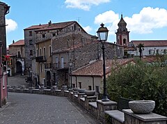 A road in the old town. CilMorigerati02.jpg