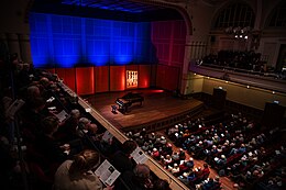 Volle zaal bij een concert van Kamermuziek Nijmegen in De Vereeniging, Nijmegen