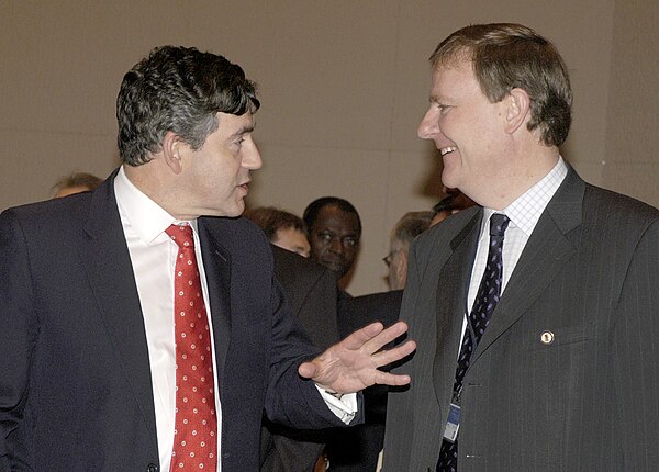 Gordon Brown (left) and Peter Costello (right) at the International Monetary Fund 2002 annual meeting