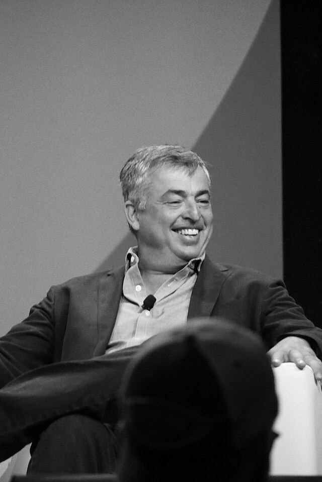 Apple VP Eddy Cue Discusses Future of TV