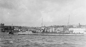 "Дорис" на греческой базе в Константинополе в 1919 году.