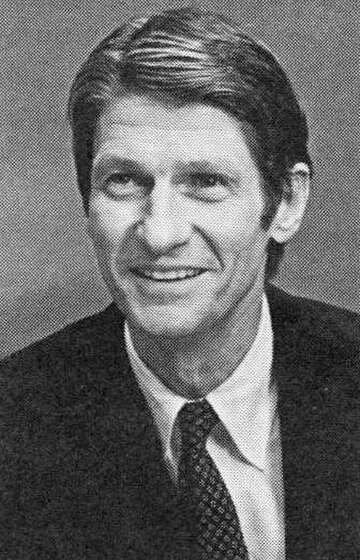 David T. Kearns