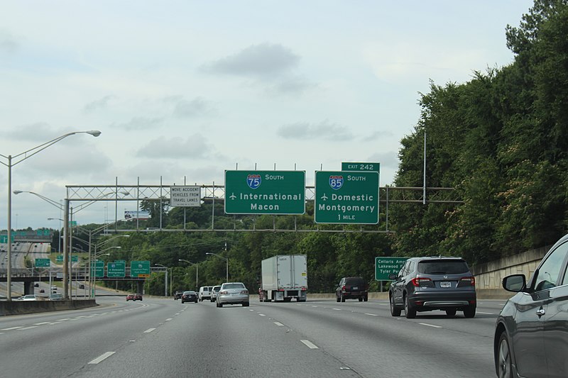 File:Downtown Connector sb Exit 242 1 mile.jpg