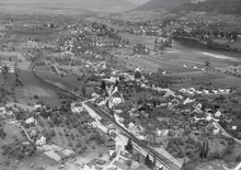 Aerial view (1959) ETH-BIB-Eschenz-LBS H1-021964.tif