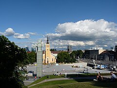 Эстония площадь. Площадь свободы Таллин. Площадь Вабадузе Таллин. Кесклинн Таллин. Площадь независимости Таллинн.