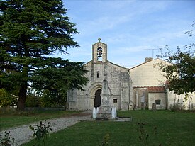 Eglise de Pessines.jpg