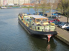 Feniks in Rotterdam Coolhaven - panoramio.jpg
