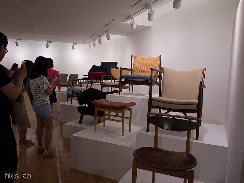 File:Finn Juhl Furniture Exhibition Daelim Museum.jpg