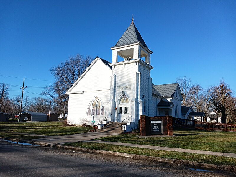 File:First Baptist Church Lewistown.jpg