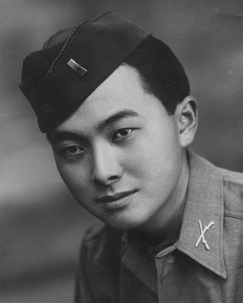 Inouye as a first lieutenant in the U.S. Army