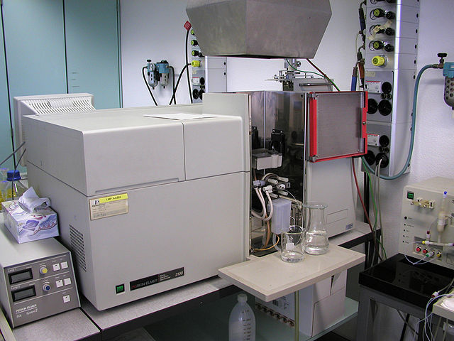 Flame atomic absorption spectroscopy instrument