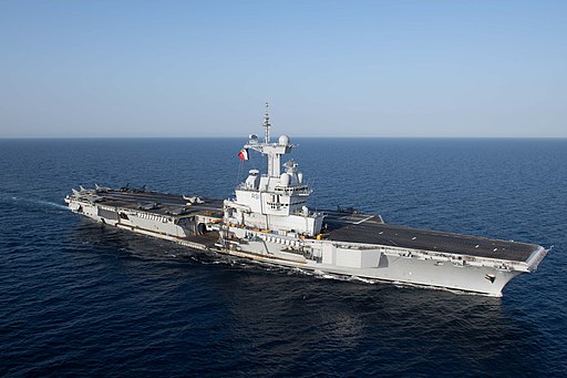 French aircraft carrier Charles de Gaulle (R91) underway in the Red Sea on 15 April 2019 (190415-N-IL409-0017)