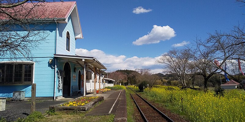 File:Fusamoto Station 20200324.jpg