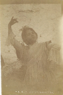 Gitane dansant 1901.gif