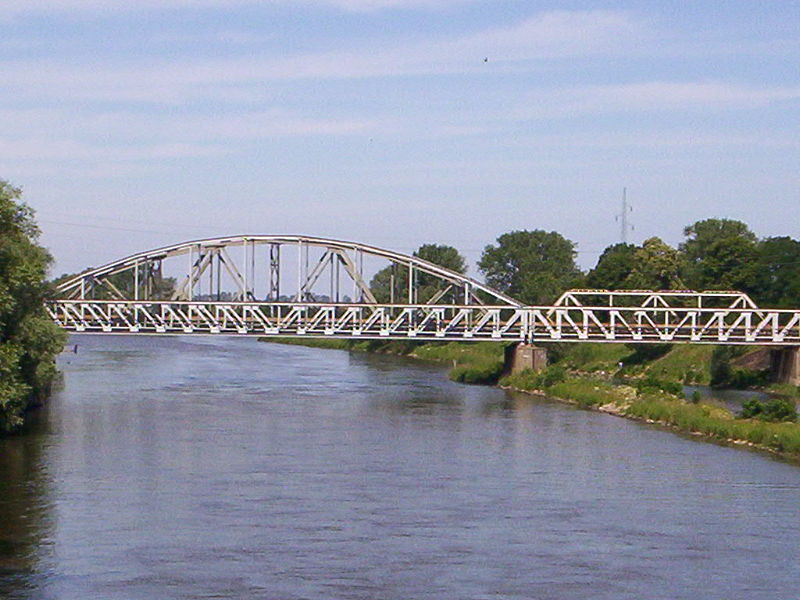 File:Glogow Most kolejowy 2005 1.JPG