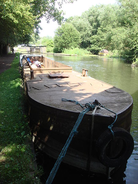 File:Grand Union Canal 067.jpg