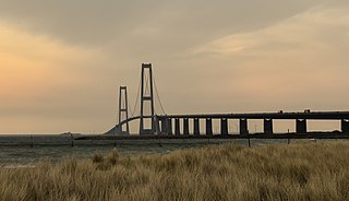 File:Great Belt Bridge Bridge 2018 (cropped).jpg