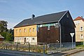 Residential stable house with integrated barn