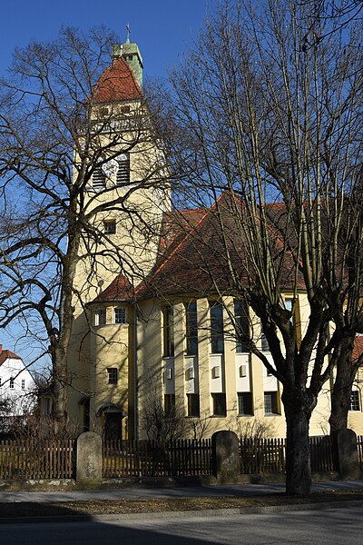 File:Heilandskirche Fürstenfeld 2.JPG