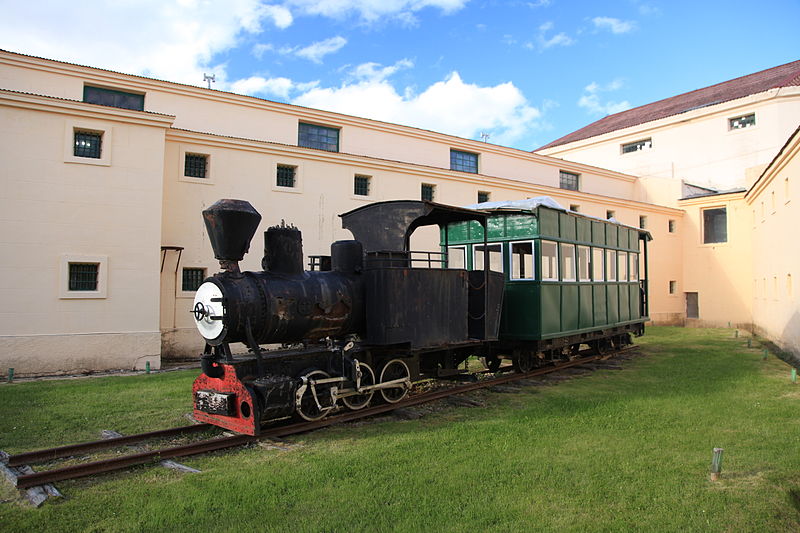File:Historic Train at Museo Marítimo de Ushuaia (5540300283).jpg