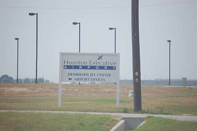 Houston Executive Airport