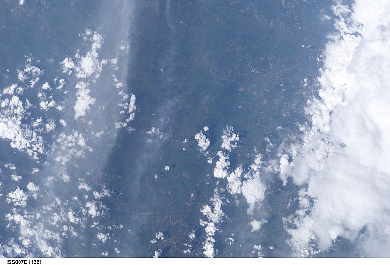 File:ISS007-E-11361 - View of Thailand.jpg