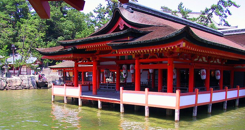 File:Itsukushima floating shrine.jpg