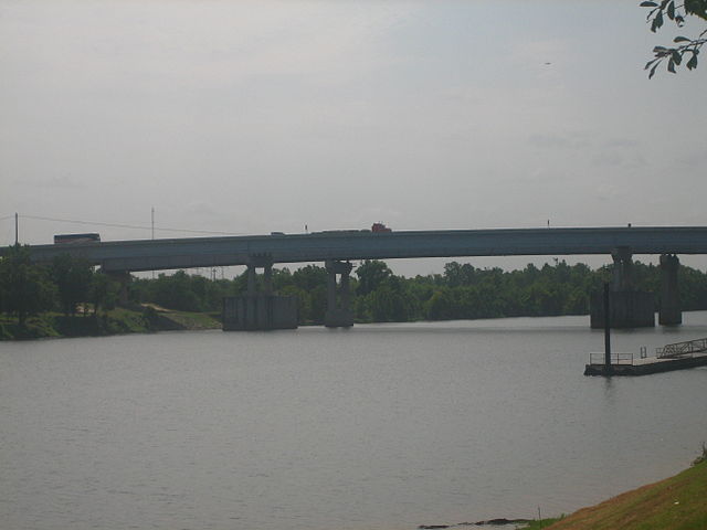 Purple Heart Memorial Bridge over the Red River in Alexandria and Pineville