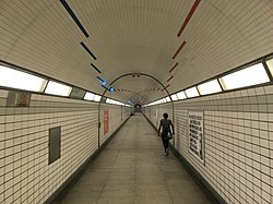 Jackson station transfer tunnel (2).jpg