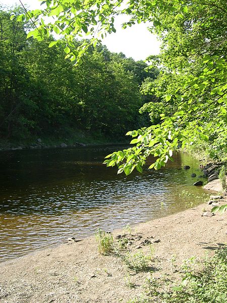 File:Kenduskeagstream.JPG