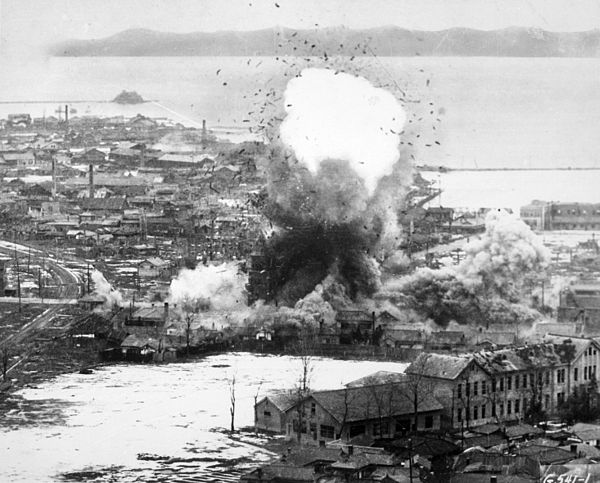 U.S. planes bombing Wonsan, North Korea, 1951