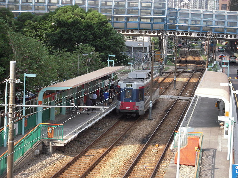 File:LRT Siu Lun Stop.JPG