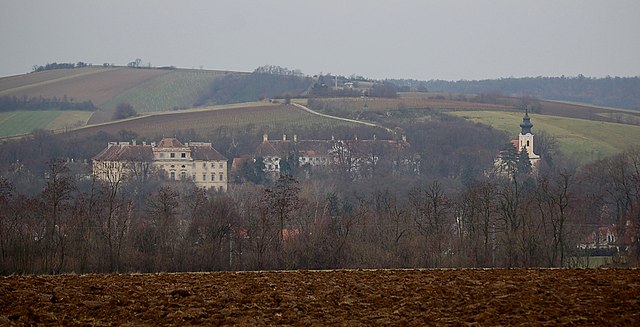 Schloss und Pfarrkirche (2007)