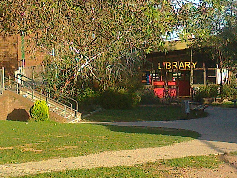 File:Library at Seymour College, Victoria, Australia, March 2012 - Photo 5.jpg