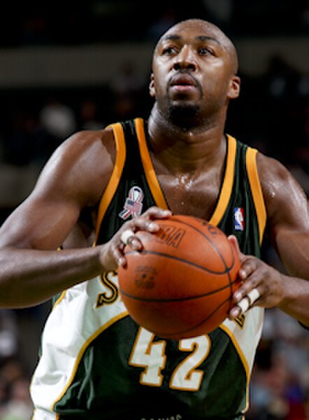 Baker with the SuperSonics in 2001