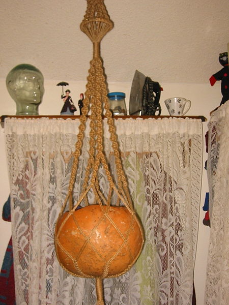 File:Macrame hanger and gourd.JPG