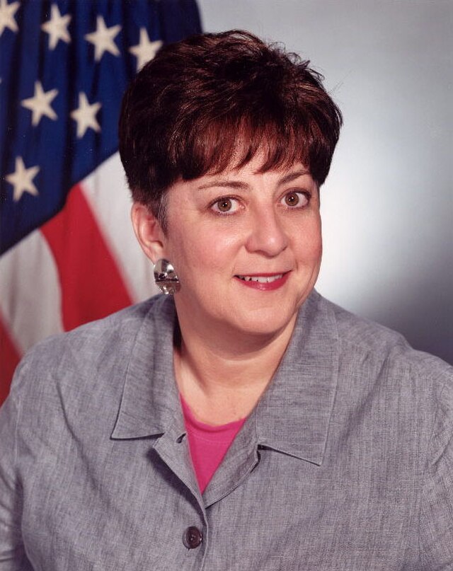 Министр транспорта США фото в женской одежде. Сайт maria